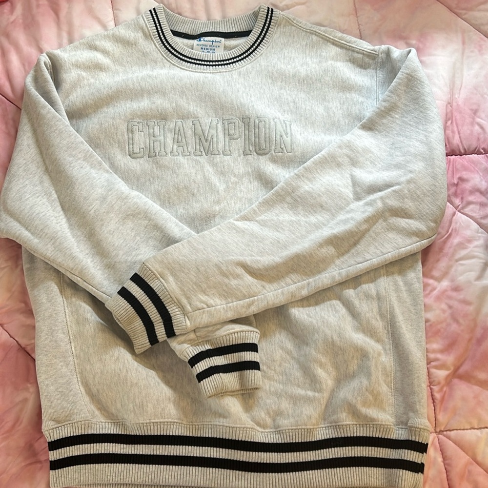 Reverse weave champion hoodie 🖤🤍